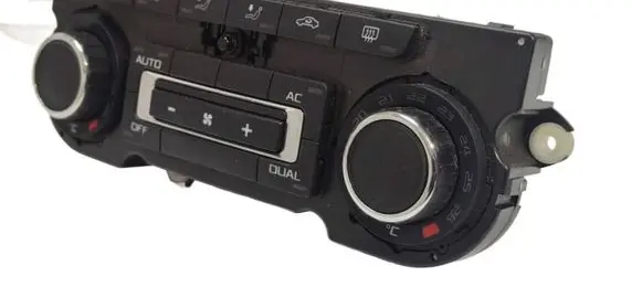 Skoda Octavia Mk2 (1Z) Climate control unit 3T0907044AB 5HB00974920 HW122