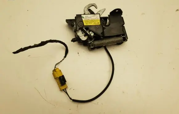 BMW 2 F46 Tailgate/trunk/boot lock/catch/latch 7376977 13989610 0589P1000515