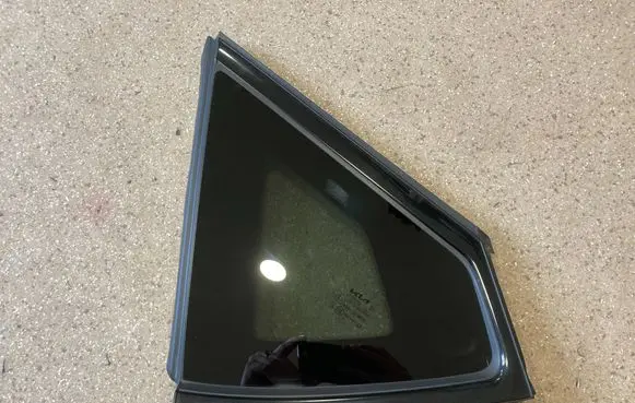 KIA EV6 Rear side window 87810CV100