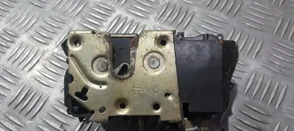 Citroen Xsara Picasso Front door lock