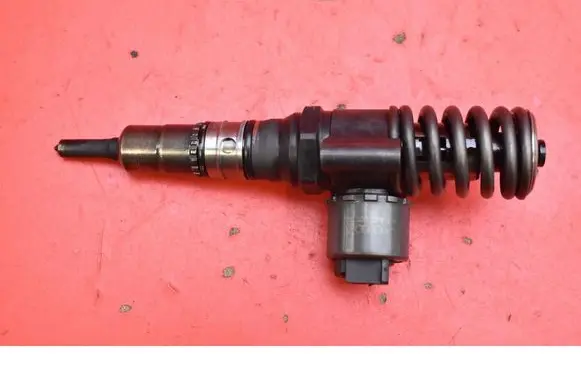 Audi A6 Allroad C6 Fuel injector 03G130073G