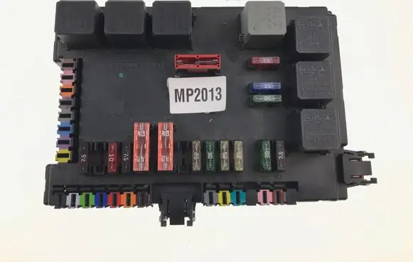 Mercedes-Benz S W221 Fuse module A2215450801 A2215403550