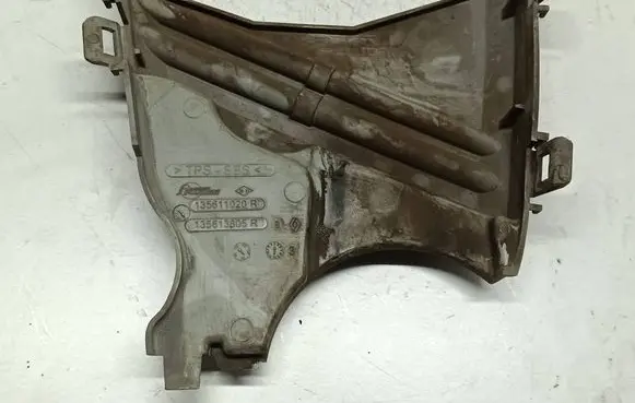 Mercedes-Benz Citan W415 Timing belt guard (cover) 135611020R 135613805R