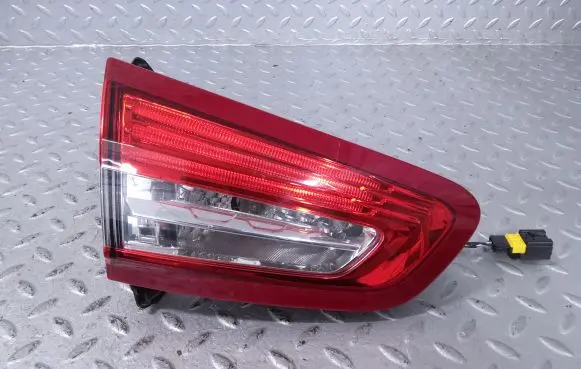 Citroen DS5 Tailgate rear/tail lights 9803168080