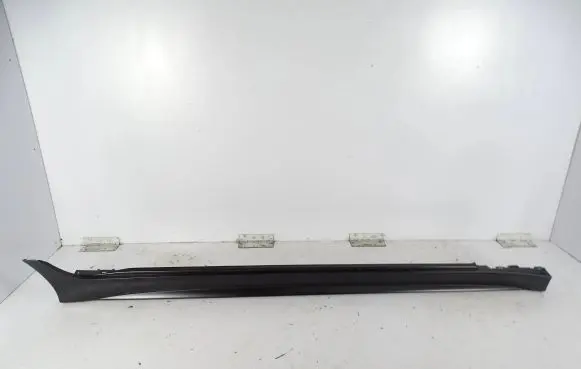 Mercedes-Benz AMG GT 4 x290 w290 Side skirt front trim A2906980400
