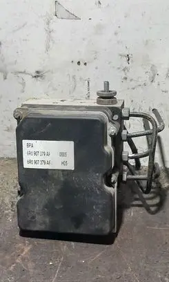 Volkswagen Polo V 6R ABS Pump 6R0907379AF