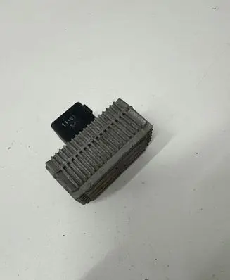 Glow plug pre-heat relay