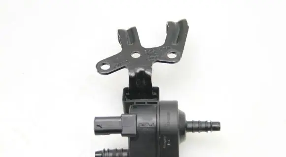 Volkswagen Polo V 6R Valve 06H906517T