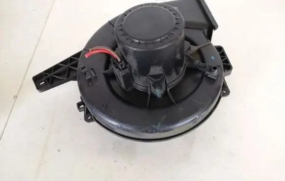 Volkswagen Fox Heater fan/blower 6q1819015g