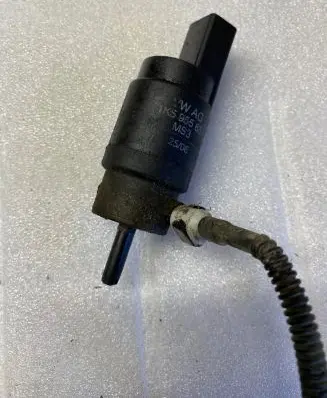 Volkswagen Transporter - Caravelle T5 Windscreen/windshield washer pump 1K5955651