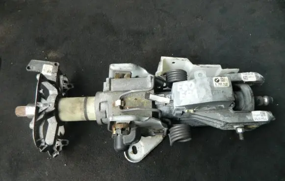 BMW 5 E60 E61 Steering wheel axle 6788816