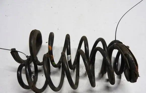 Peugeot 508 Rear coil spring 9686944310