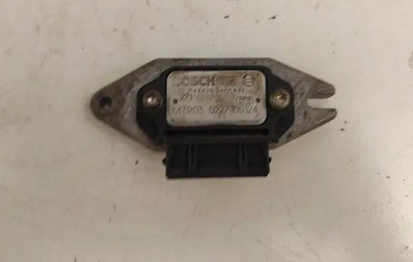 Saab 900 CD Ignition amplifier control unit 0227100124 MTR03