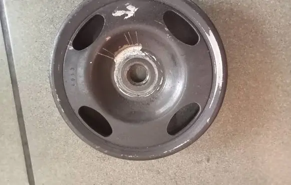 Skoda Fabia Mk1 (6Y) Crankshaft pulley 03D105255D