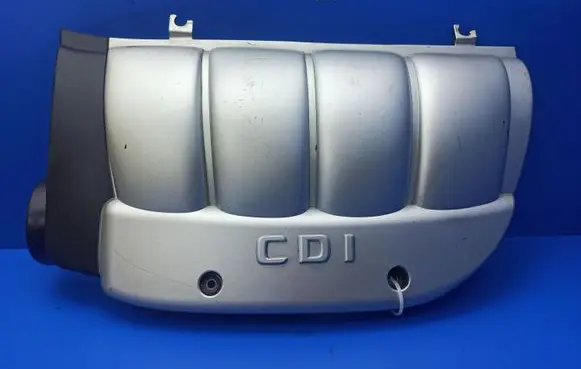 Mercedes-Benz C W203 Engine cover (trim) A6110101167