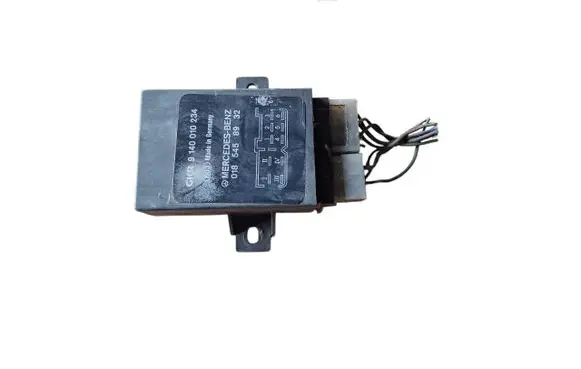 Mercedes-Benz C W202 Other relay 0185458932 9140010234