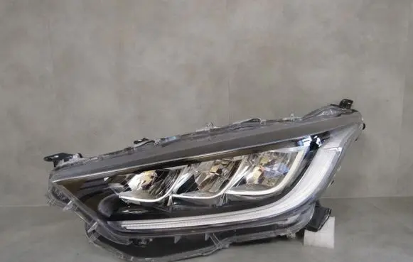 Toyota Yaris XP210 Headlight/headlamp