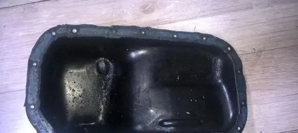 Oil sump