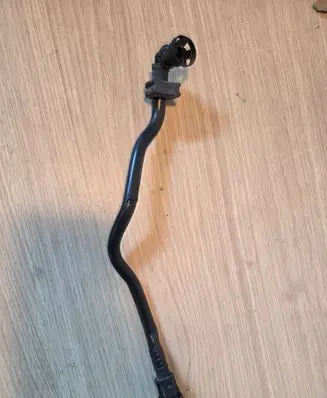 BMW 3 F30 F35 F31 Vacuum line/pipe/hose 8600882 1842161