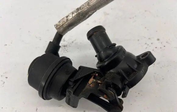Audi A7 S7 4G Engine coolant pipe/hose 059121737