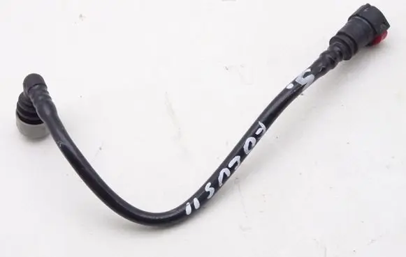 Ford Focus Brake booster pipe/hose 4M51-7T504-BE