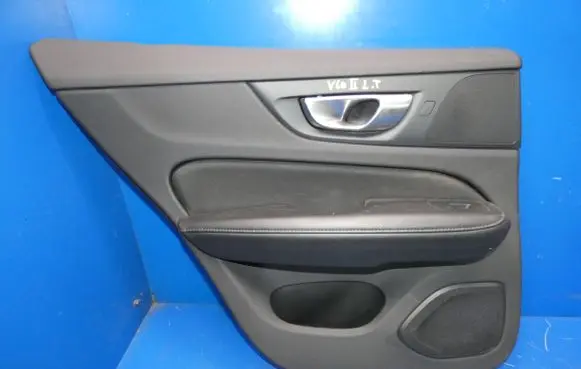 Volvo V60 Rear door card panel trim