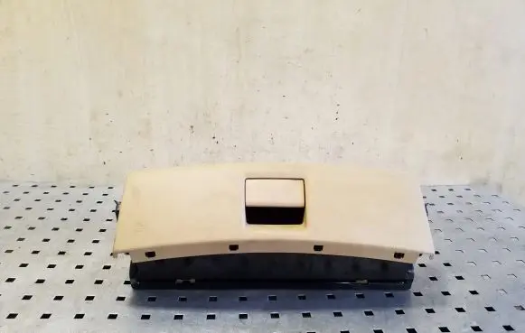 Porsche Cayenne (92A) Glove box 8K0882601D