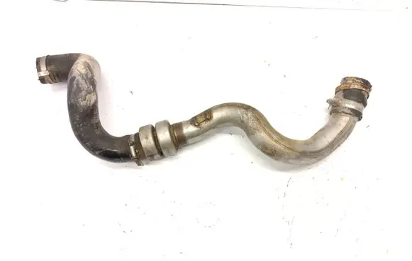 Land Rover Discovery 3 - LR3 Intercooler hose/pipe