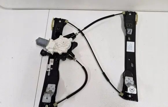 Ford Focus Front door window regulator with motor BM51-A23200-BF