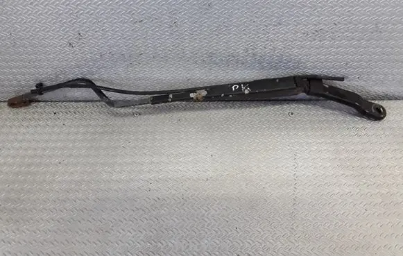 Iveco Daily 30.8 - 9 Front wiper blade arm 7700315138