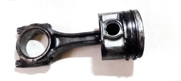 Ford Maverick Piston with connecting rod