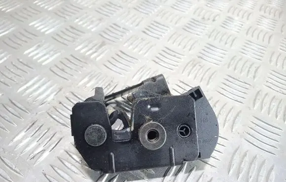 Volvo XC90 Tailgate lock latch 30649107