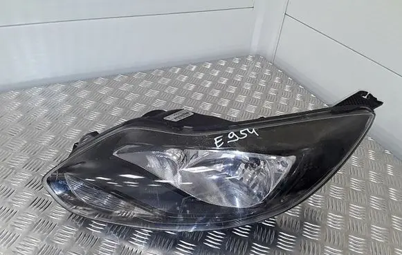 Ford Focus Headlight/headlamp BM5113W030DK