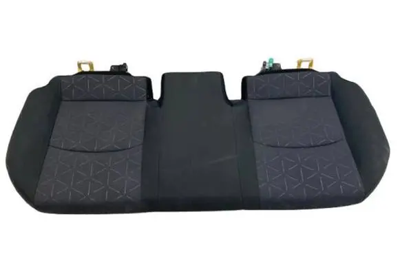 Toyota RAV 4 (XA50) Second row seats 