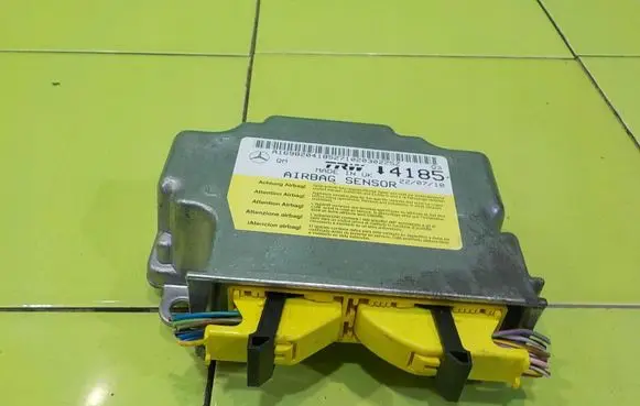 Mercedes-Benz B W245 Airbag control unit/module A1698204185