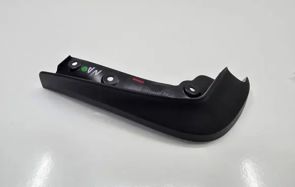 Opel Corsa E Front mudguard 13432602