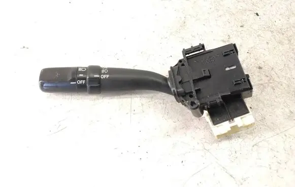 Toyota Avensis T250 Indicator stalk 17F224