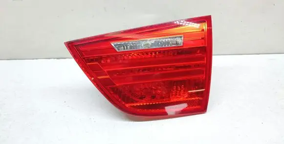 BMW 3 E90 E91 Tailgate rear/tail lights 7154162