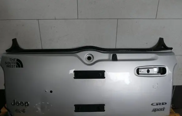 Jeep Cherokee III KJ Tailgate/trunk/boot lid
