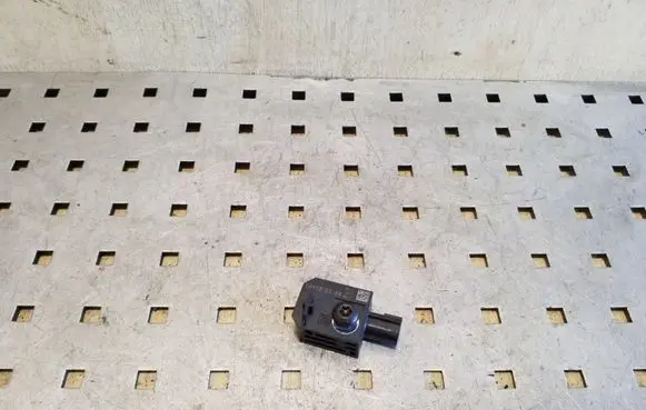 Chevrolet Captiva Airbag deployment crash/impact sensor 13502577