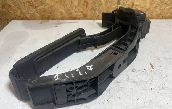 Mercedes-Benz E W211 Accelerator throttle pedal