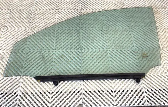 Lexus RX III Front door window glass four-door
