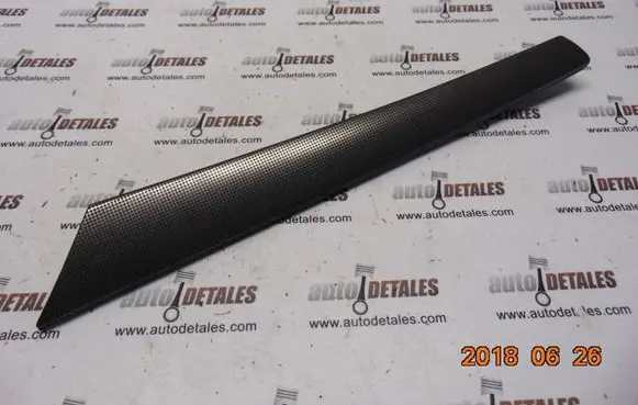 Mercedes-Benz C W203 Other front door trim element A2037200322