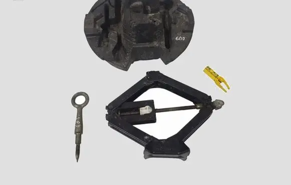 Peugeot 607 Tool box 9619870080
