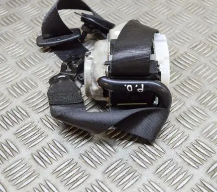 BMW X3 G01 Front seatbelt 7469934