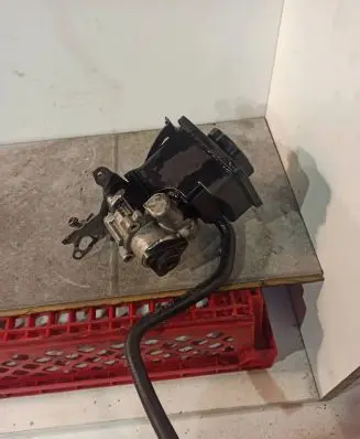 BMW 3 E46 Power steering pump 6756575 7692974519