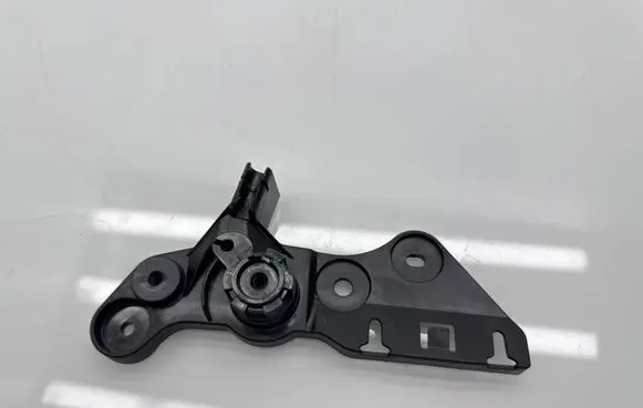 BMW 1 F40 Engine bonnet (hood) release handle 104673A0 51237326518 43867