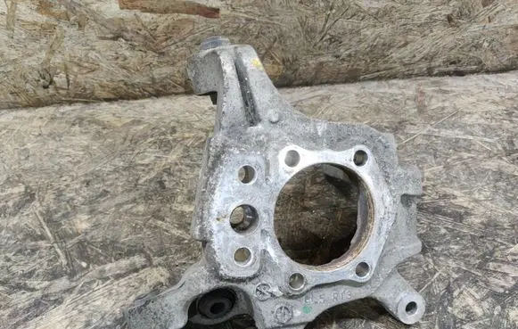 Infiniti G35 Rear wheel hub spindle/knuckle AL5R13