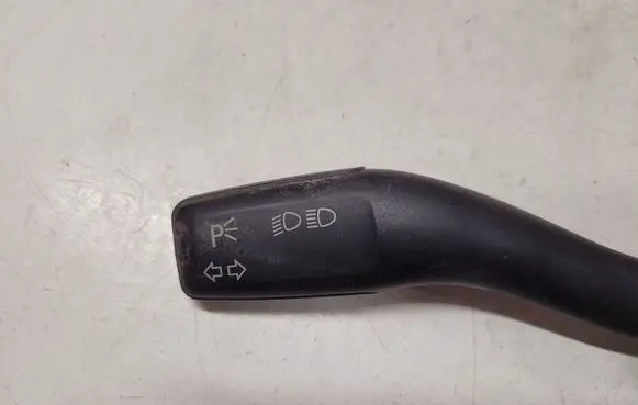 Audi A3 S3 8P Indicator stalk 8P0953513A