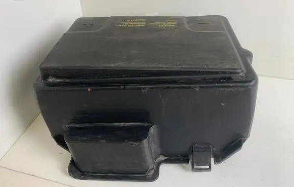 Saab 9-5 Battery box tray cover/lid 5242052